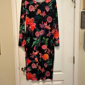 VENUS Black Floral Long Sleeve Dress